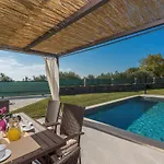 Terre Bianche With Private Pool And Whirlpool Дом отдыха Буйе