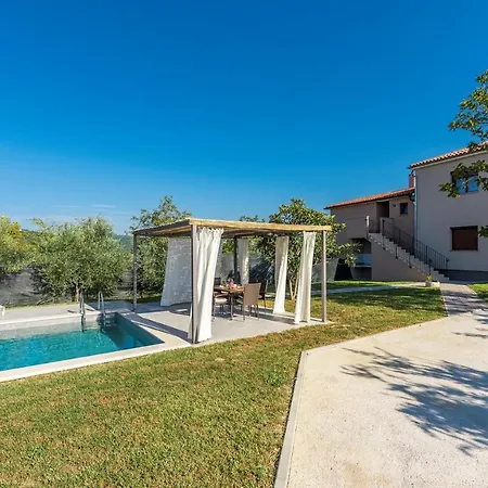 בית נופש Terre Bianche With Private Pool And Whirlpool
