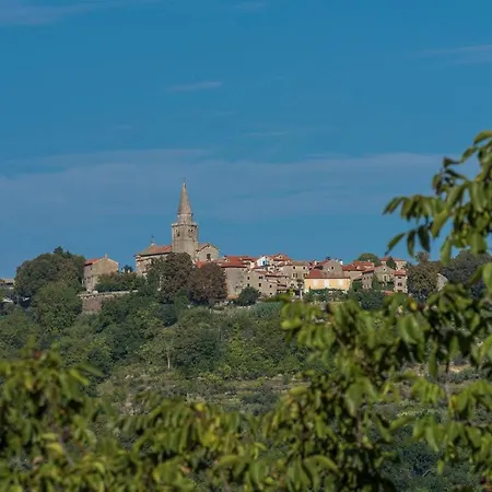 Terre Bianche With Private Pool And Whirlpool Buje