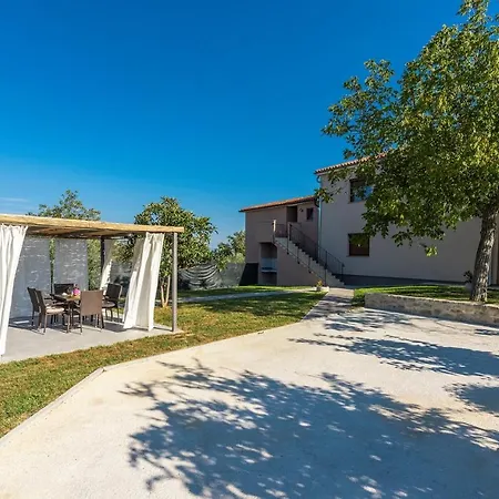 בית נופש Terre Bianche With Private Pool And Whirlpool