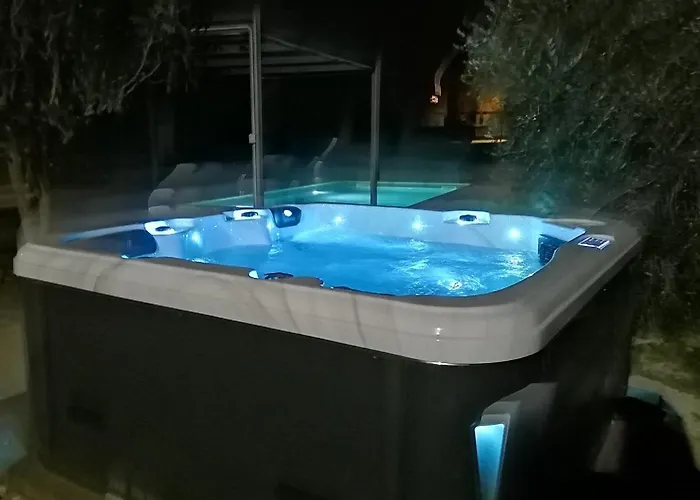 Casa de Férias Terre Bianche With Private Pool And Whirlpool