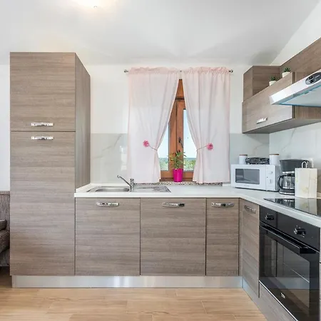 Terre Bianche With Private Pool And Whirlpool * Buje
