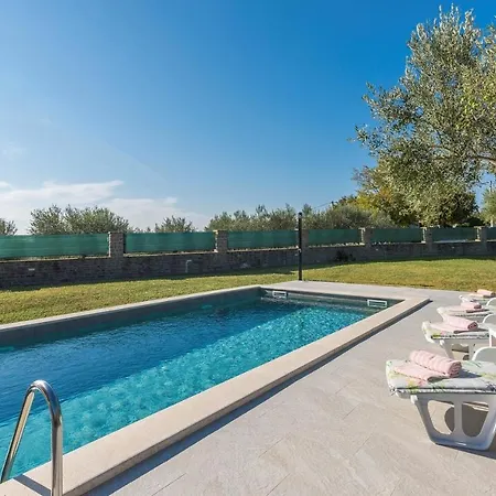 Hébergement de vacances Terre Bianche With Private Pool And Whirlpool