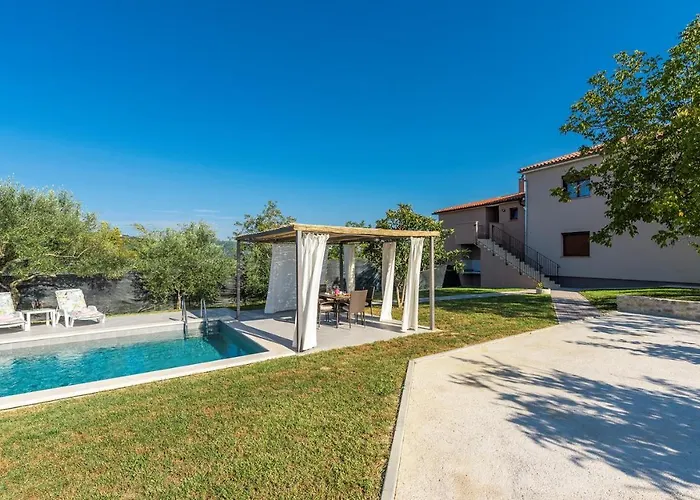 Vakantiehuis Terre Bianche With Private Pool And Whirlpool