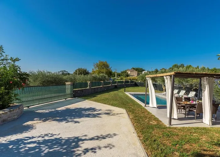 Vakantiehuis Terre Bianche With Private Pool And Whirlpool *