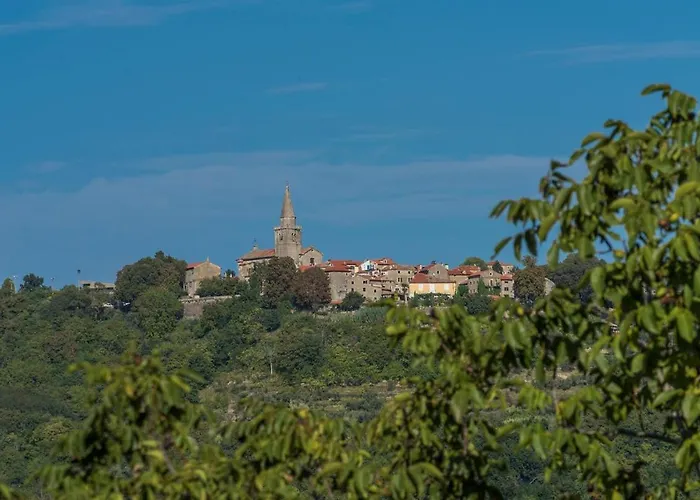 Terre Bianche With Private Pool And Whirlpool Buje