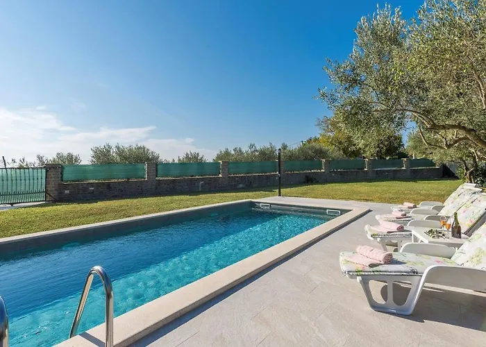 Vakantiehuis Terre Bianche With Private Pool And Whirlpool